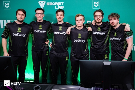 iQOO Neo11正式发布：超高性价比2K屏和7500mAh电池